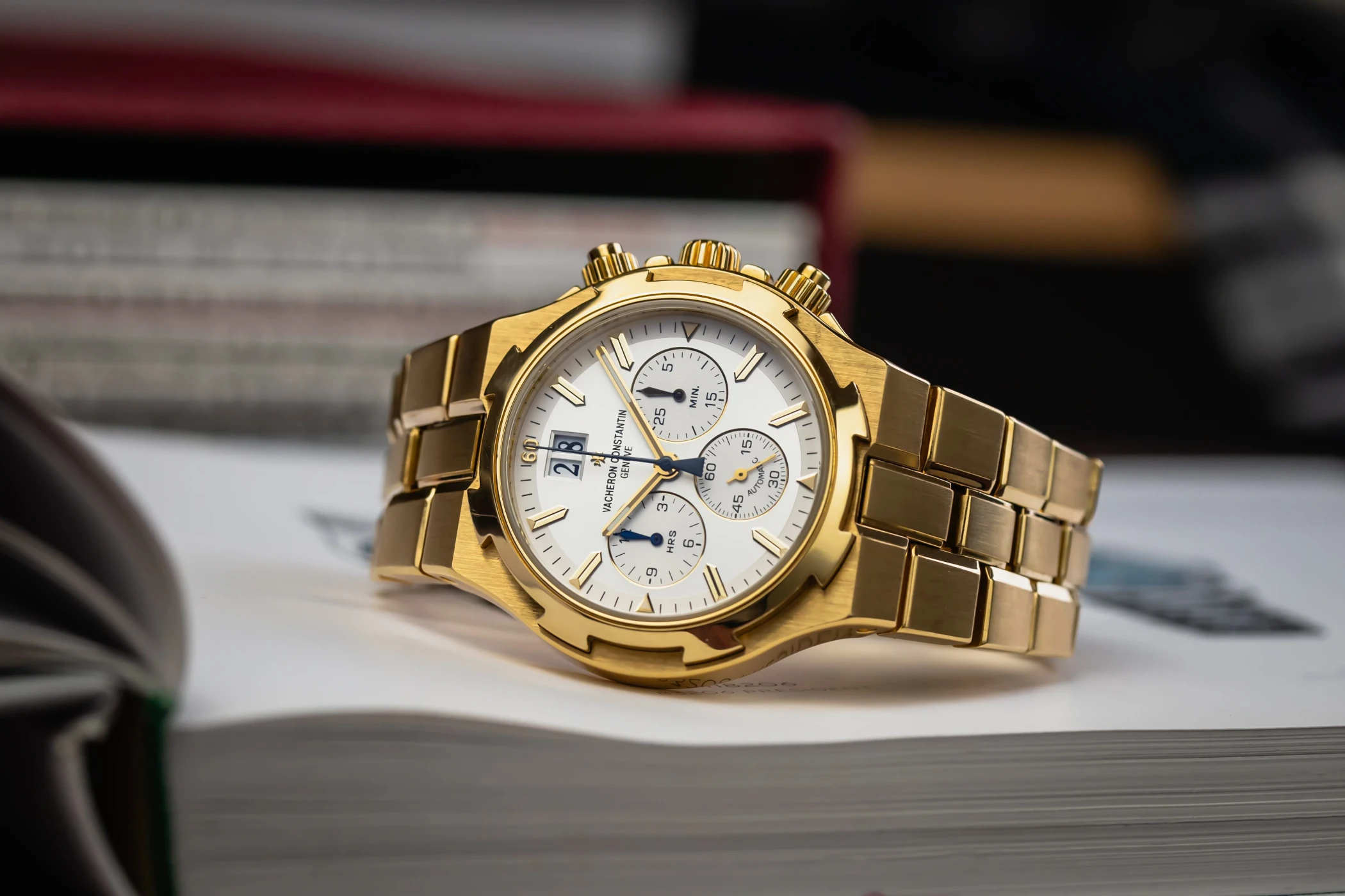 Vacheron Constantin Overseas Chronograph 40mm 18ct Yellow Gold 49140 Circa 2000s