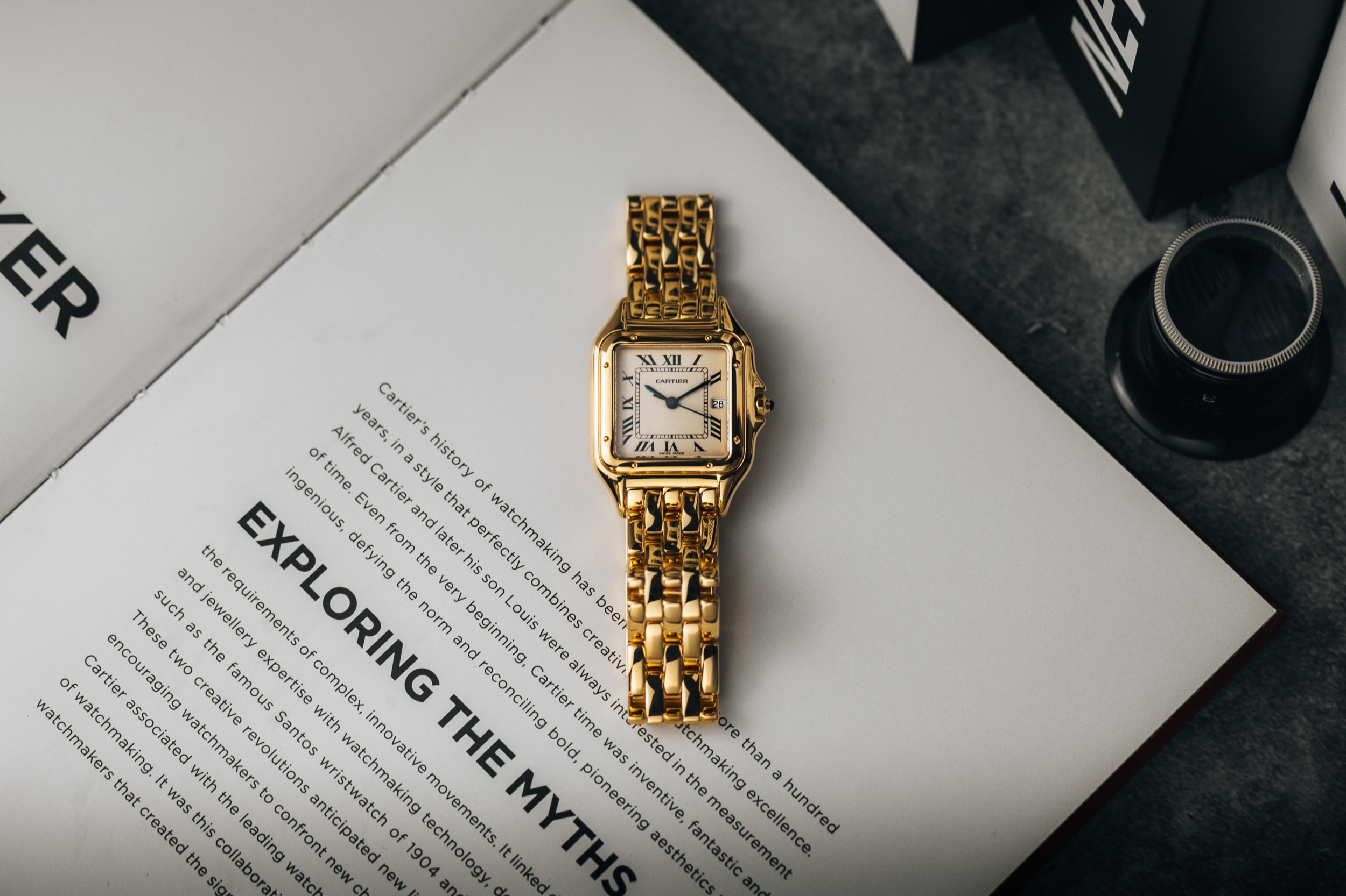 Cartier Panthere 27mm 18ct Yellow Gold 8839 Circa 1990s