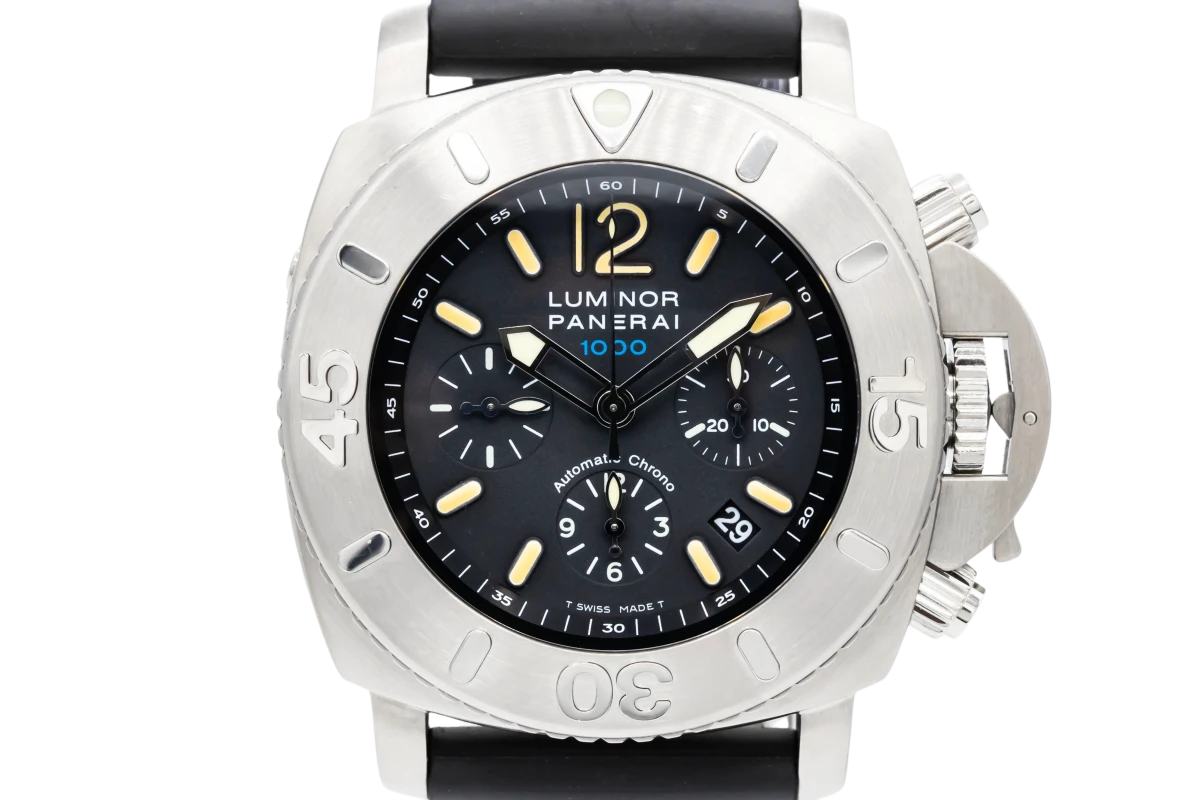 Panerai Luminor Submersible 47mm Black Rubber Titanium PAM00187 2004