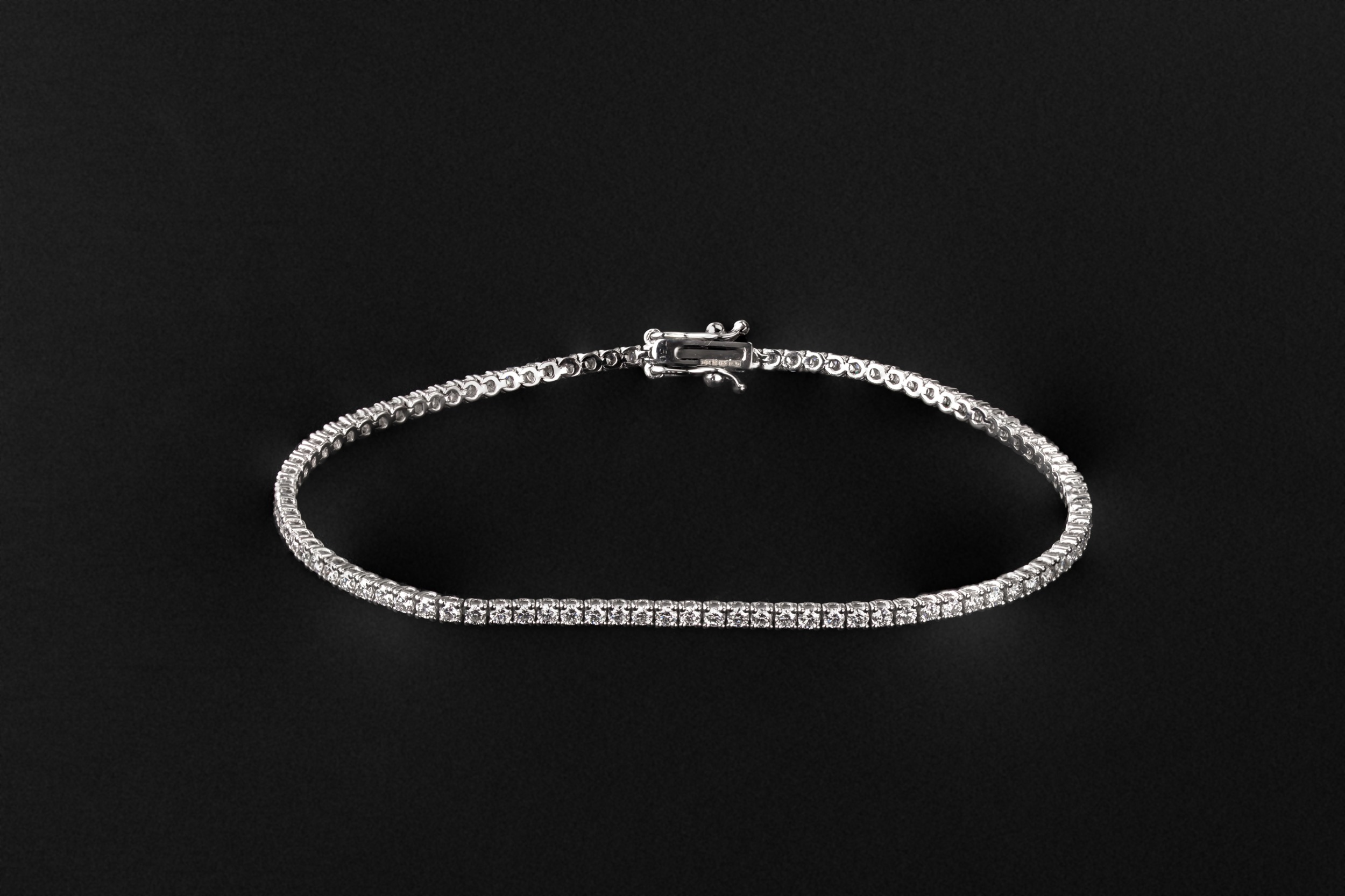 18ct White Gold Lab Diamond Tennis Bracelet 1.80ct 5.46g