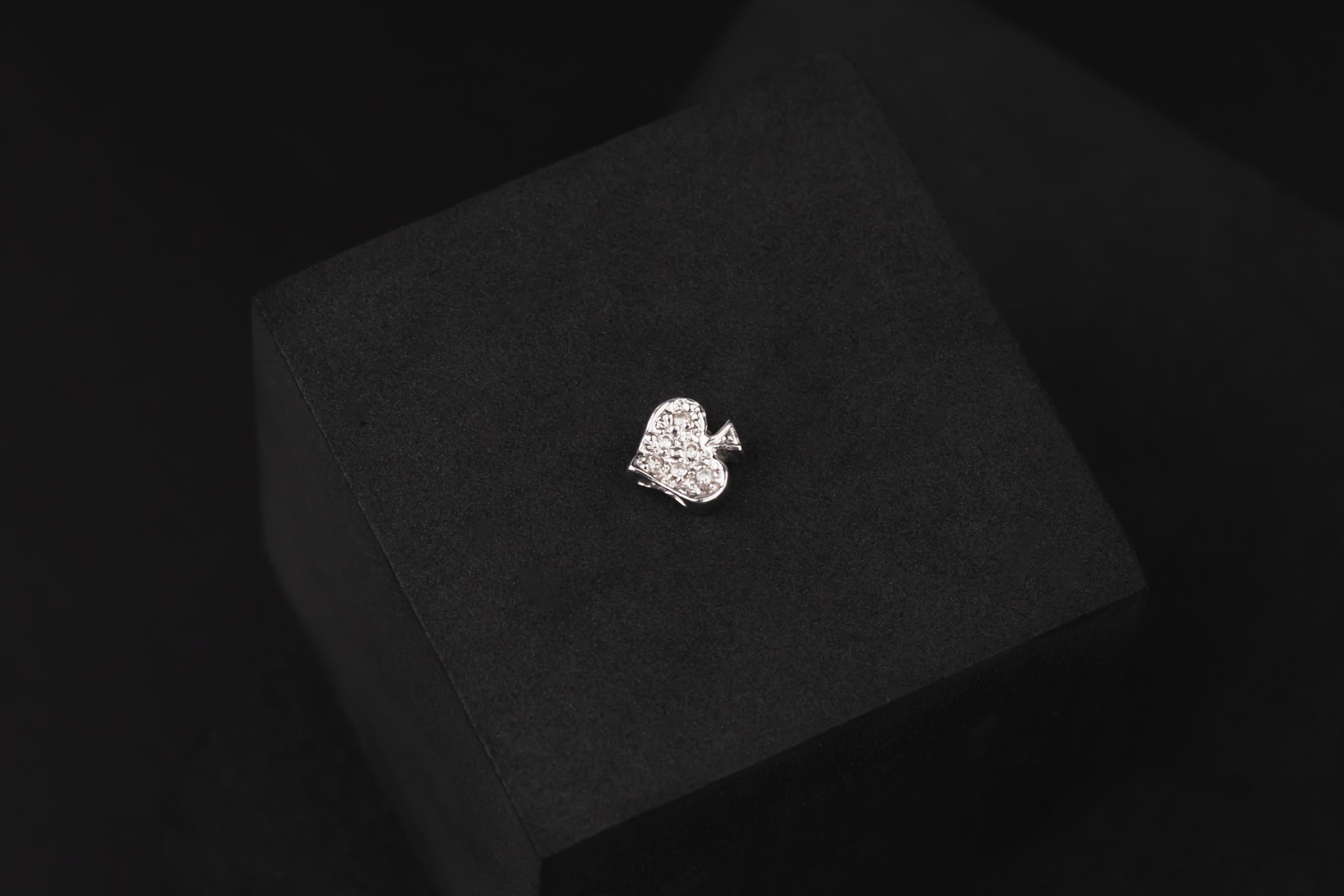 14ct White Gold Diamond Mini Spade Pendant 0.70ct
