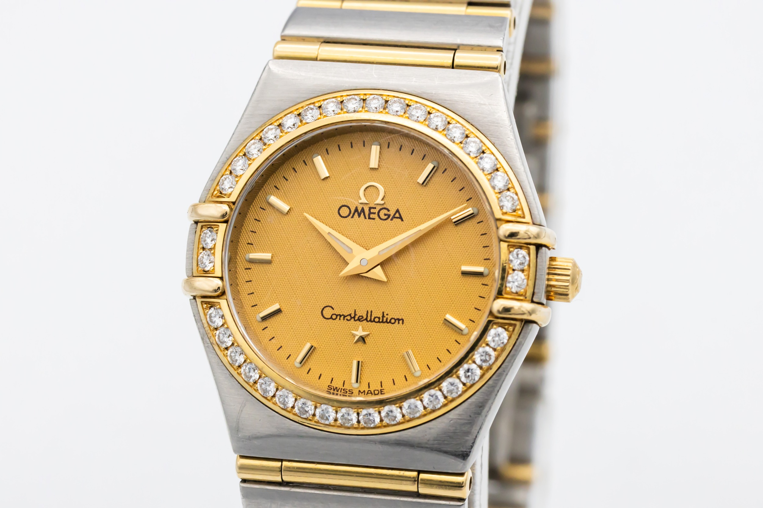 OMEGA Constellation 25mm 18ct Yellow Gold & Steel 6552/864 Circa 2000s