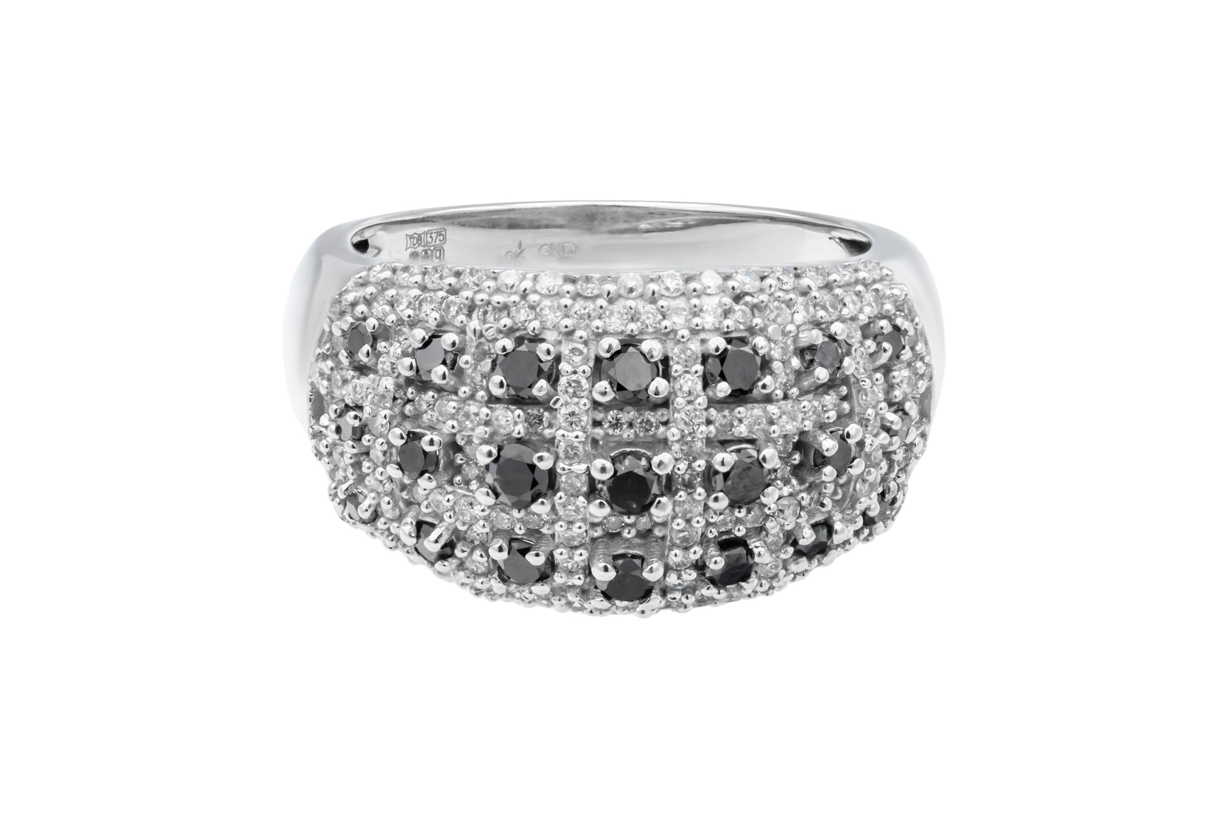 9ct White Gold Black & White Diamond Ring 0.68ct 6g