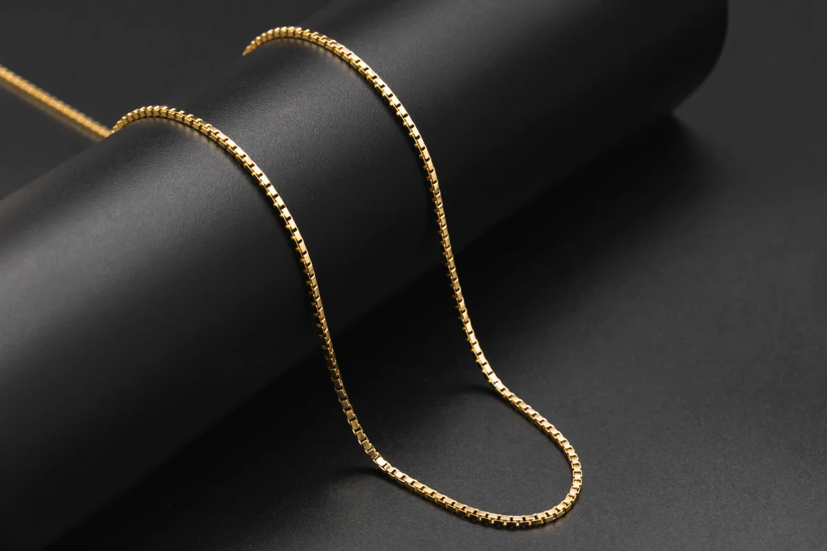 18ct Yellow Gold Box Chain 14.5g