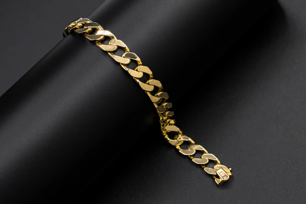 Men's 9mm Thick Rounded Curb Link Bracelet – 14K Yellow Gold Filled – 23cm – Lifetime Replacement Guarantee