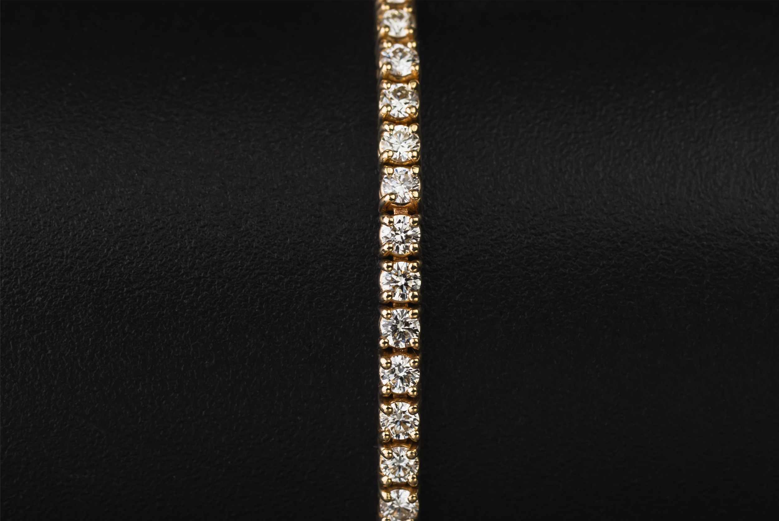 18ct Yellow Gold Diamond Tennis Bracelet 3.25ct
