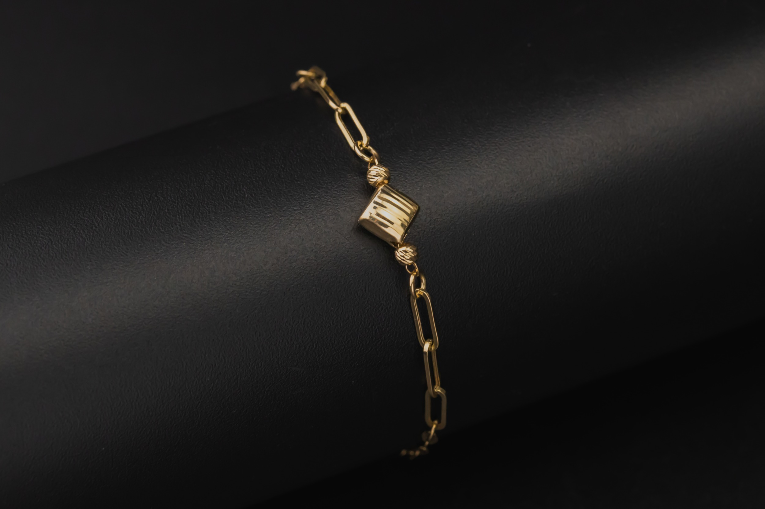 14ct Yellow Gold Geometric Mixed Chain Cubic Zirconia Bracelet 8" 2.1g