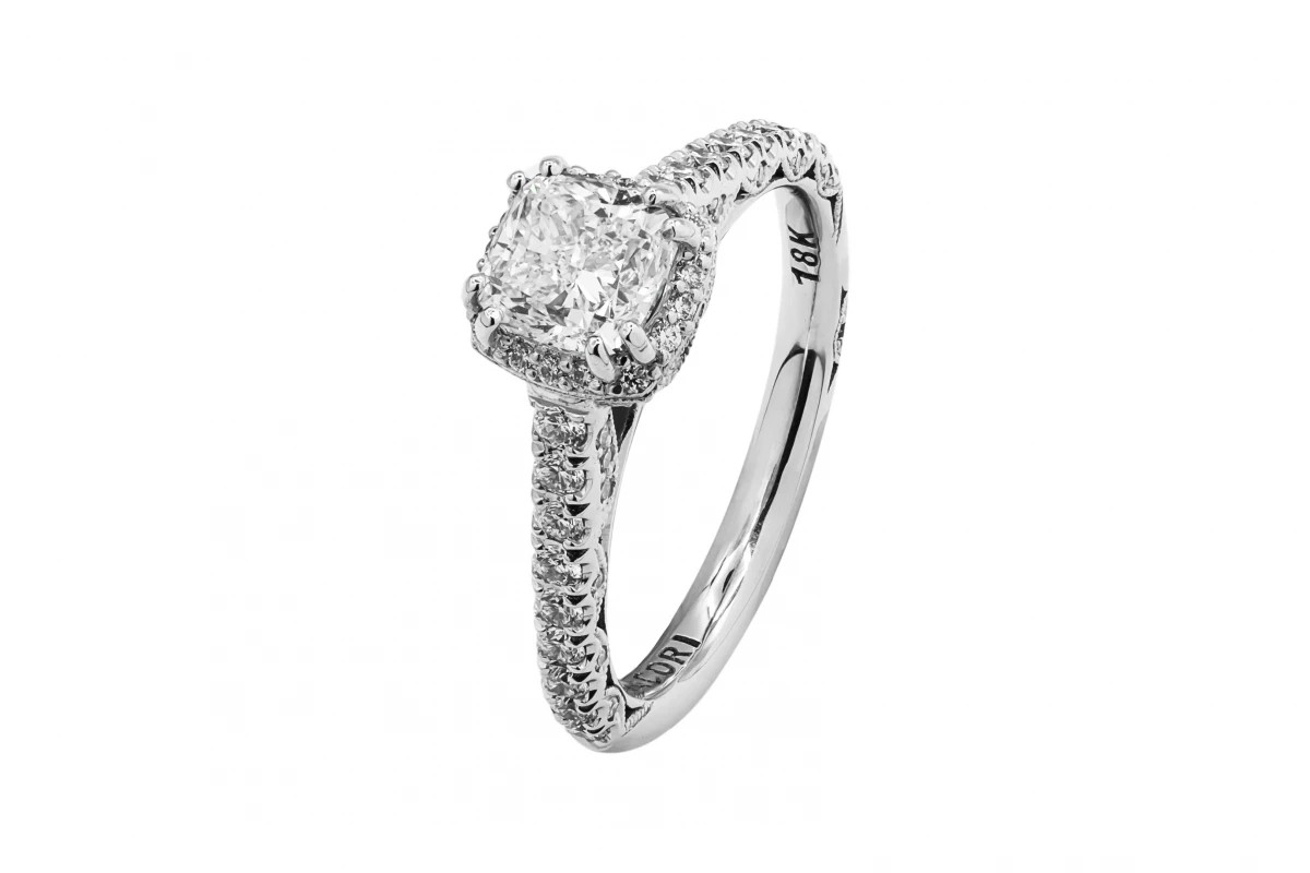 18ct White Gold Cushion Cut Diamond Ring 0.95ct F VS2