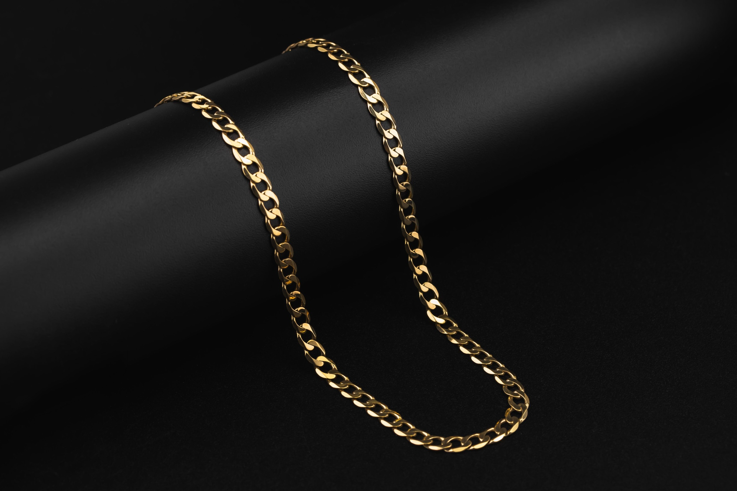 9ct Yellow Gold Flat Curb Chain 18" 5mm 10.6g