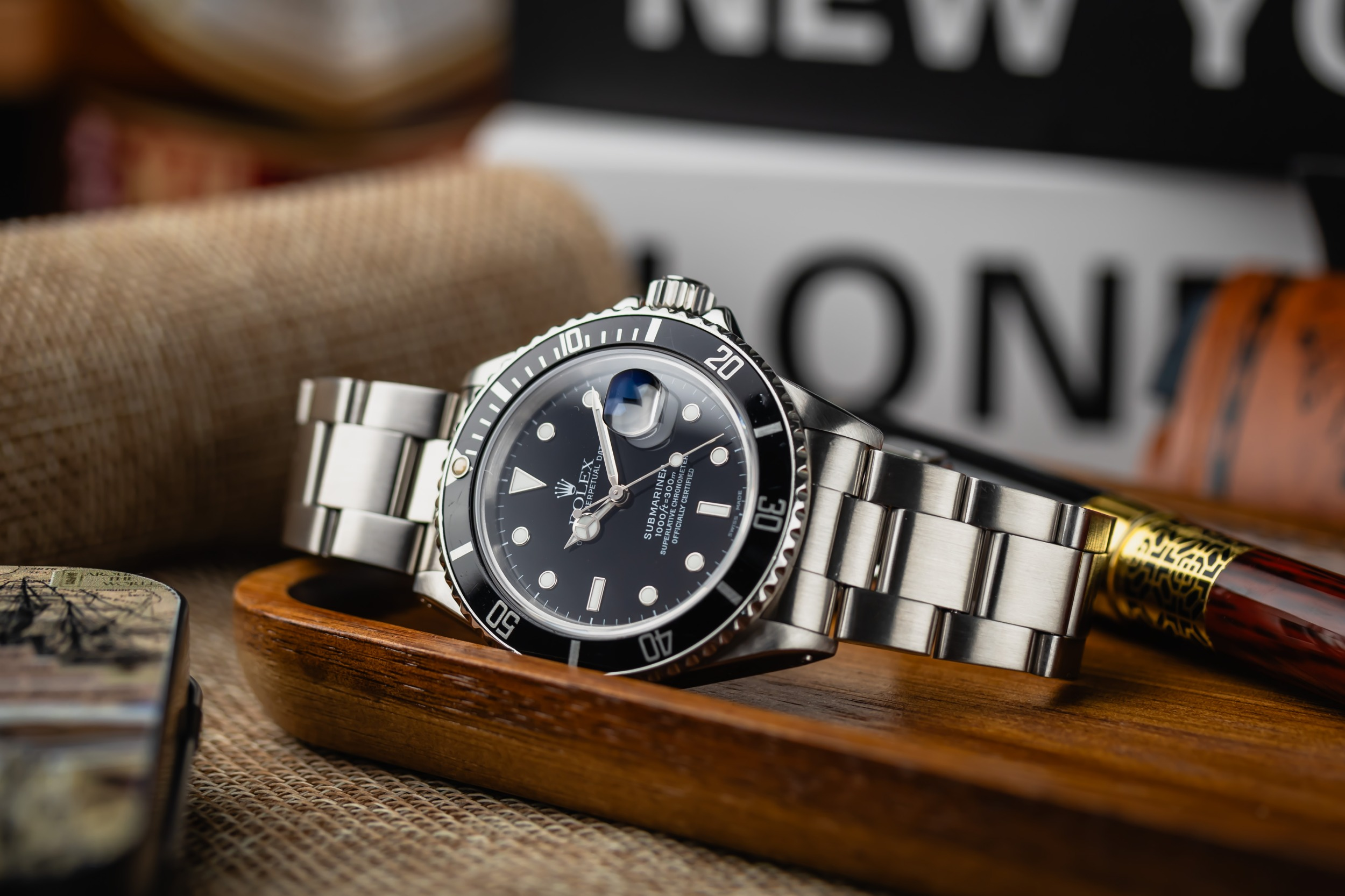 Rolex Submariner Date 40mm Stainless Steel Oyster 16800 1986
