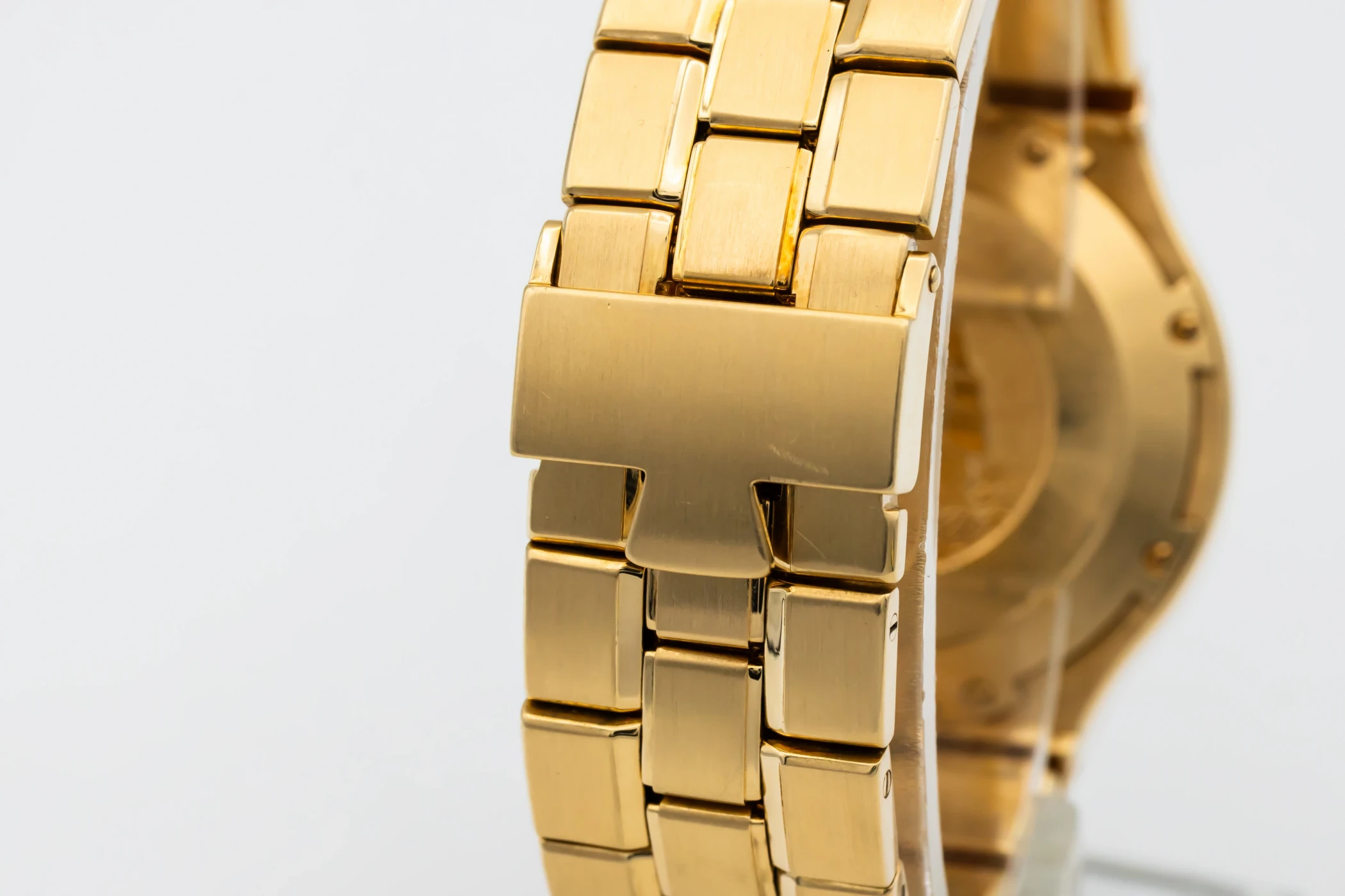 Vacheron Constantin Overseas Chronograph 40mm 18ct Yellow Gold 49140 Circa 2000s