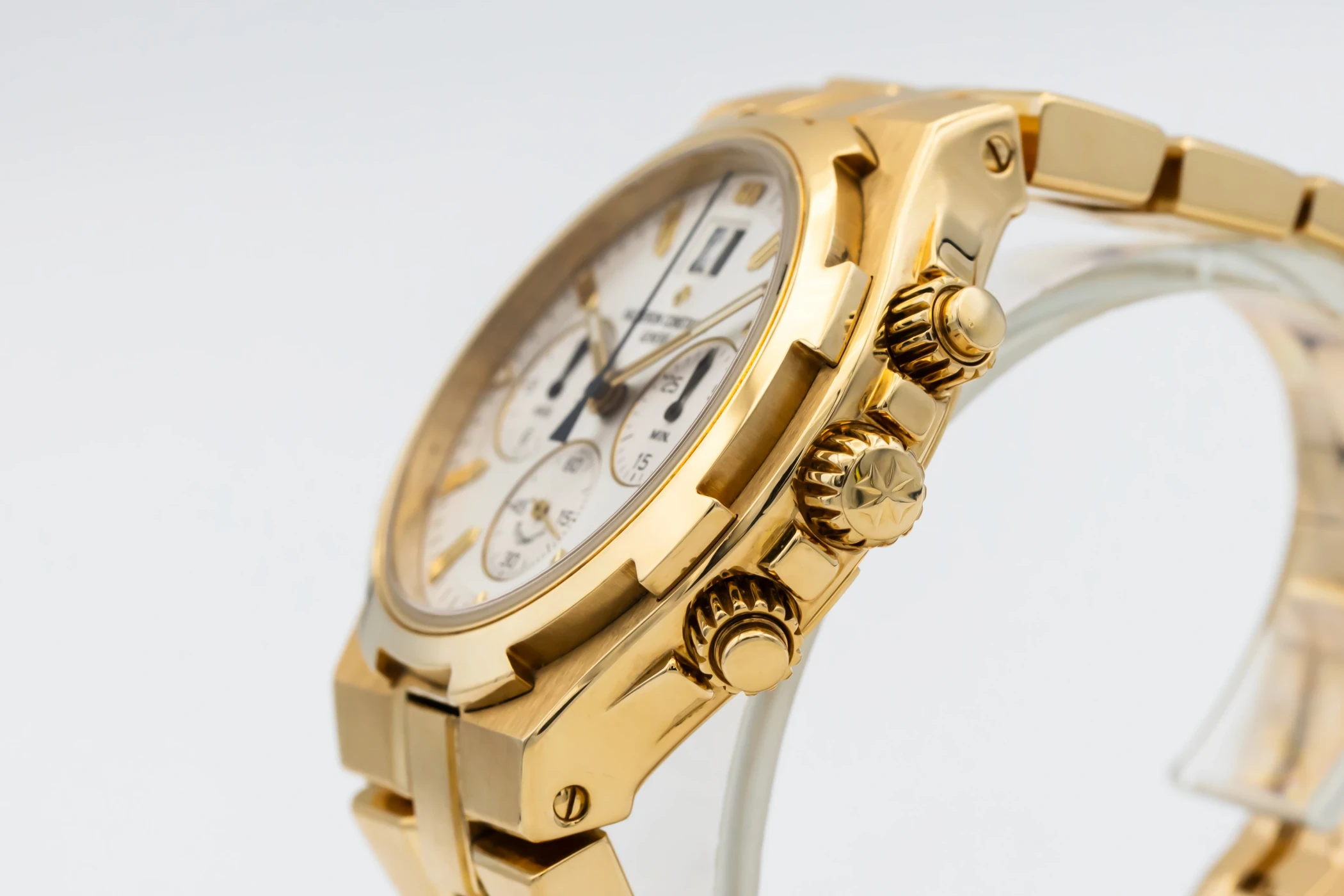 Vacheron Constantin Overseas Chronograph 40mm 18ct Yellow Gold 49140 Circa 2000s