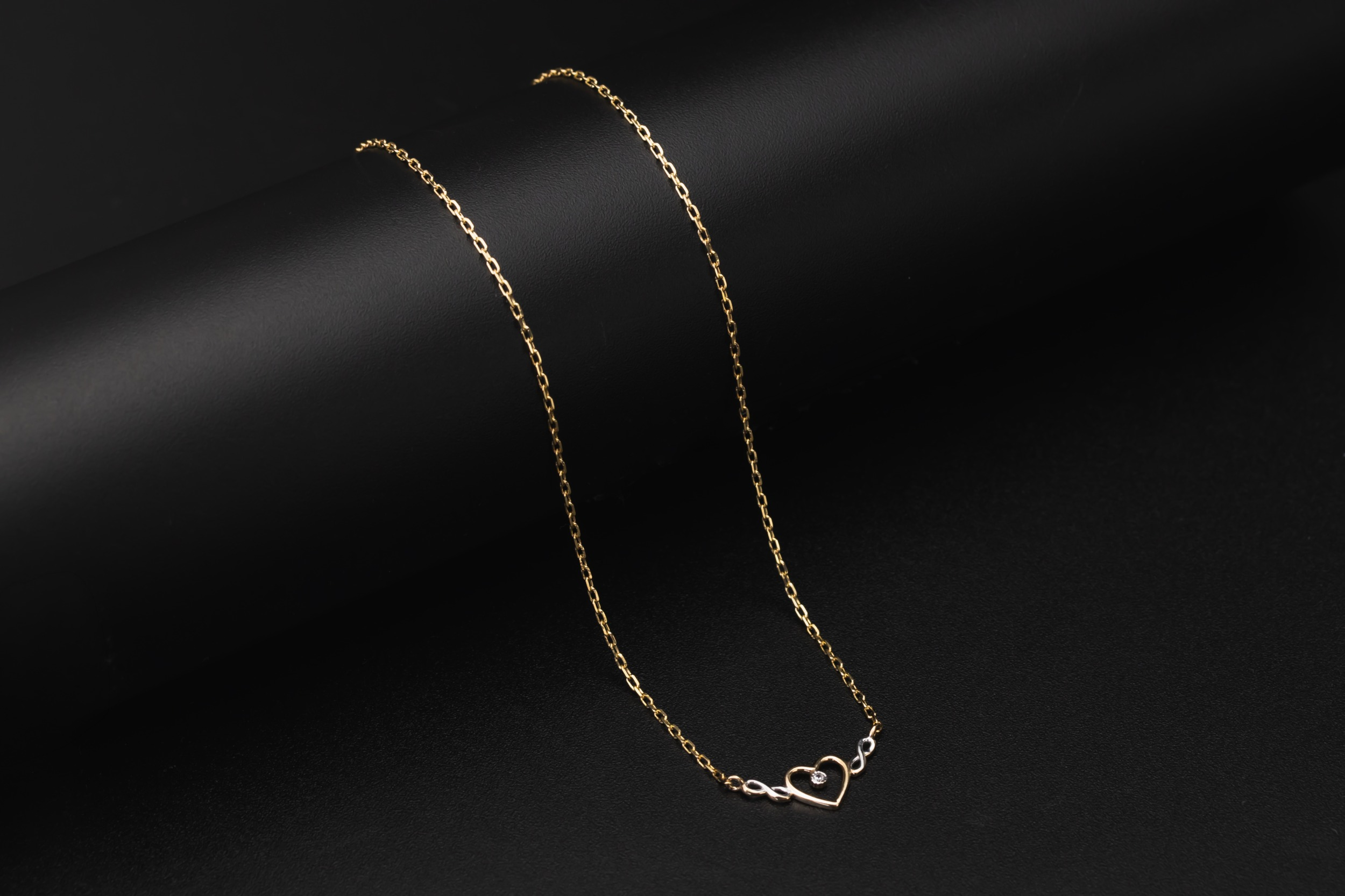 9ct Yellow Gold Cubic Zirconia Heart Necklace 16" 2.3g