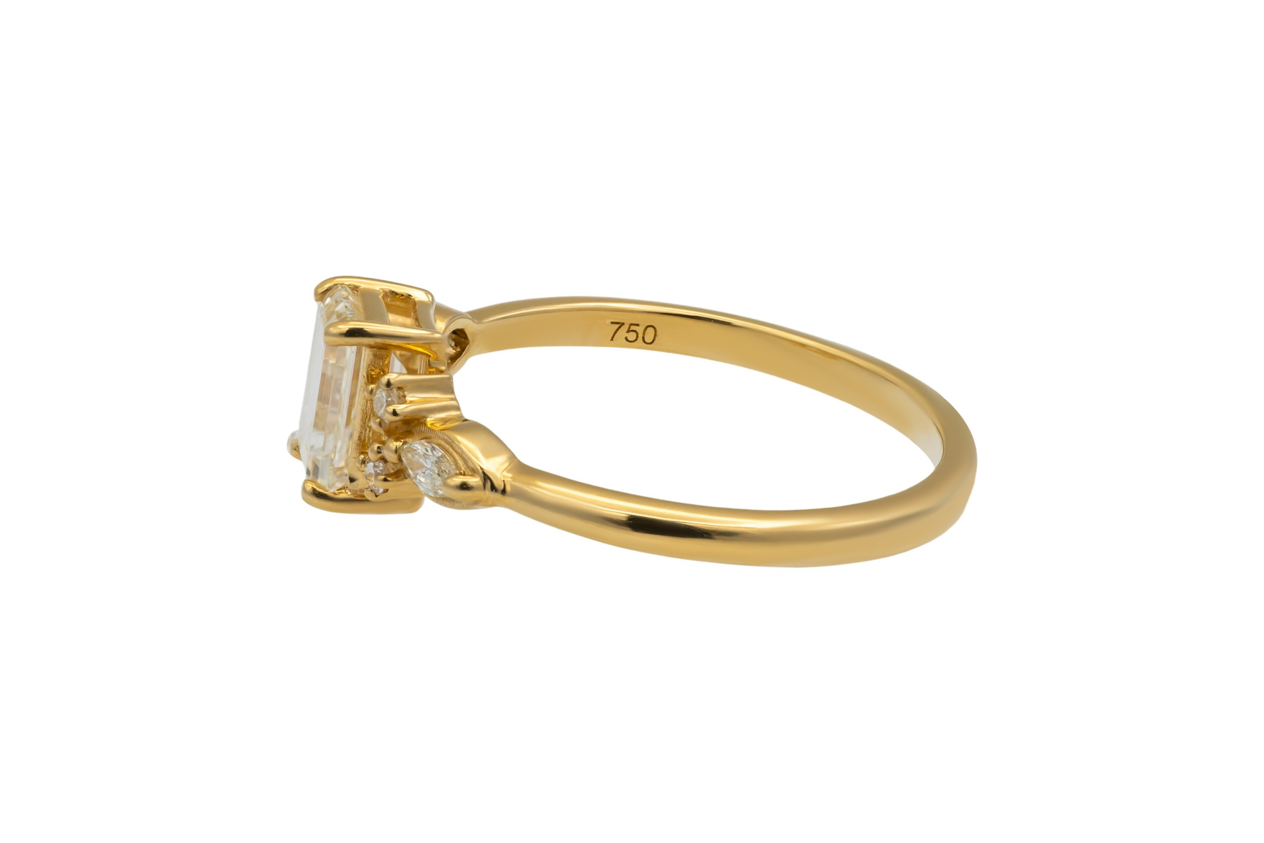 18ct Yellow Gold Diamond Engagement Ring 0.89ct GIA Certified