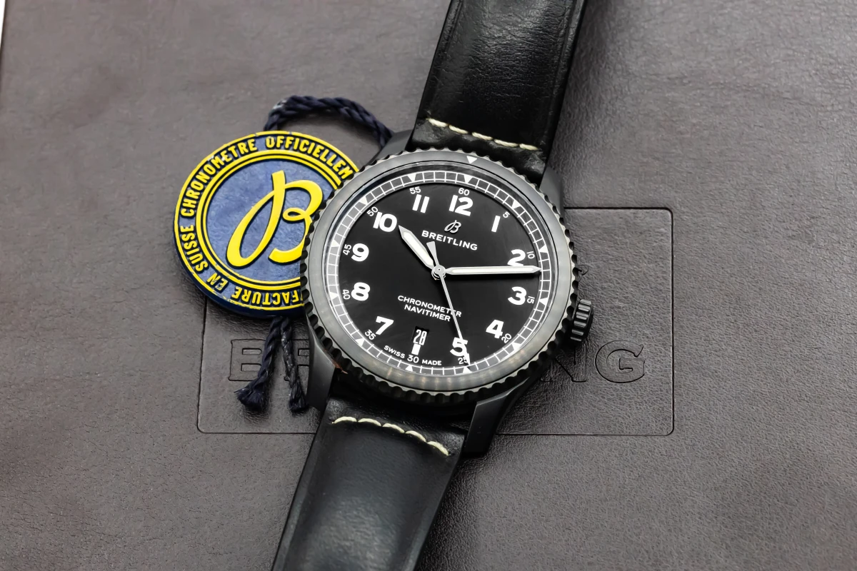 Breitling black steel discount navitimer