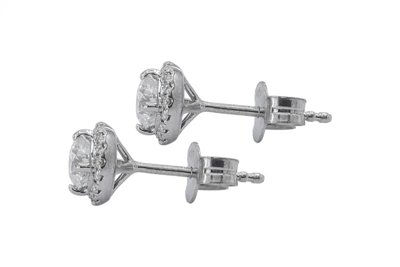 18ct White Gold Round Brilliant Diamond Stud Earrings 0.85ct