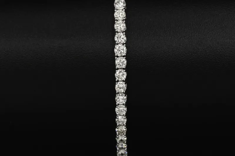 18ct White Gold Brilliant Diamond Line Bracelet 4.98ct