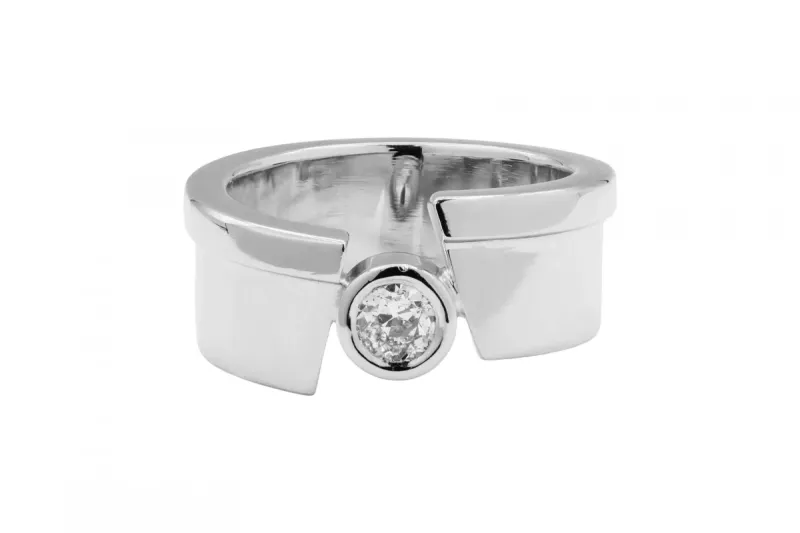 18ct White Gold Bezel Set Diamond Open Band Ring 0.24ct