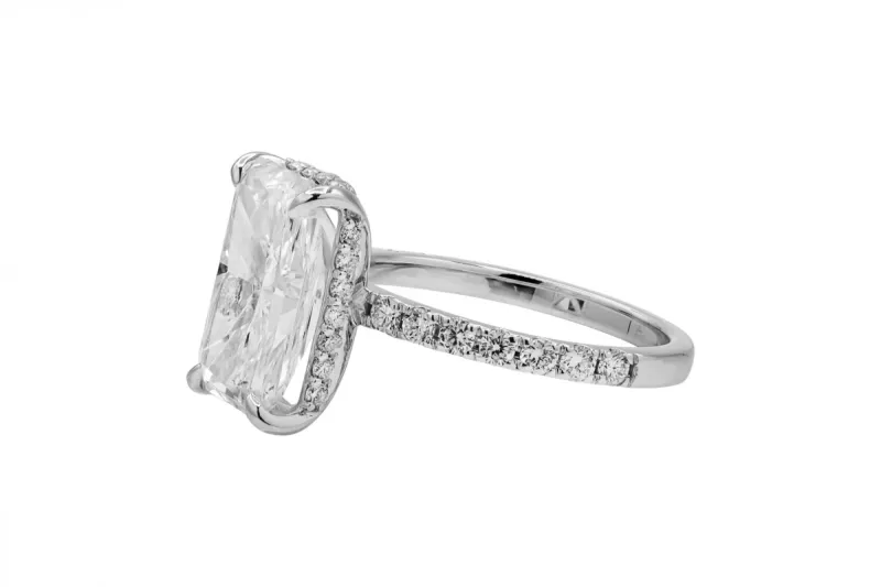 18ct White Gold Radiant Lab Diamond Ring 4.00ct IGI Certified