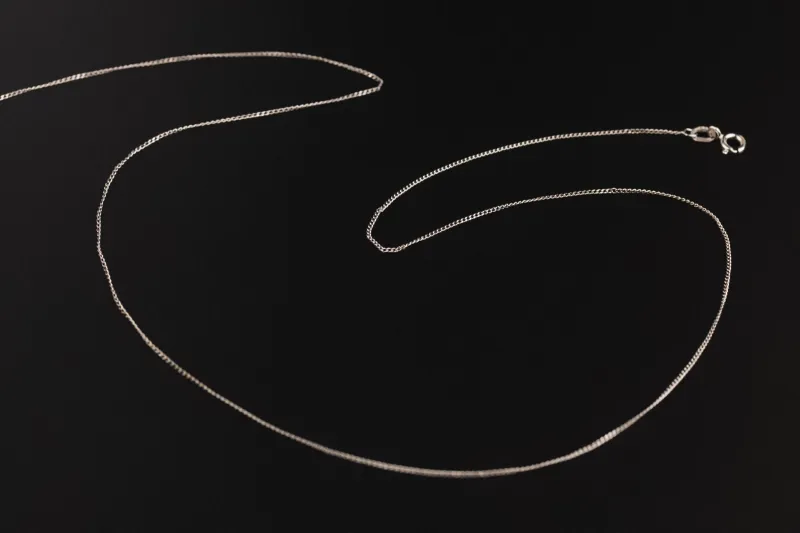 9ct White Gold Cuban Chain 22" 1.5g