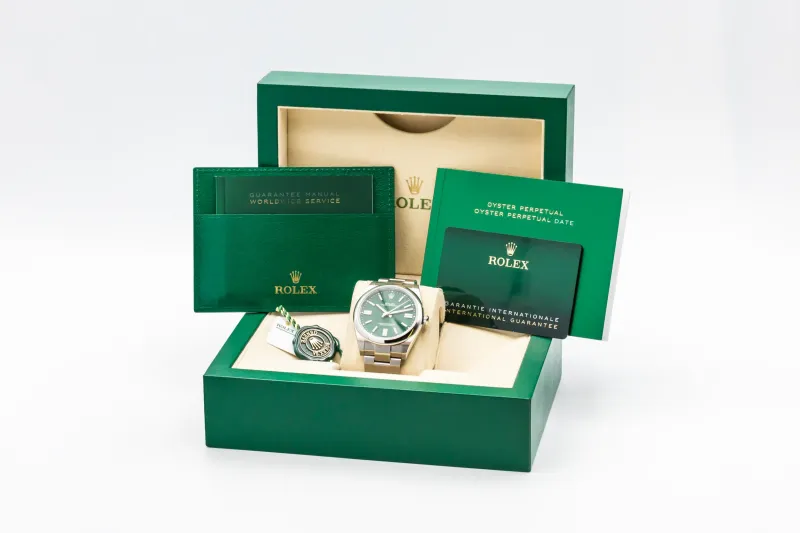 Rolex Oyster Perpetual 41mm Stainless Steel Oyster 124300 2024