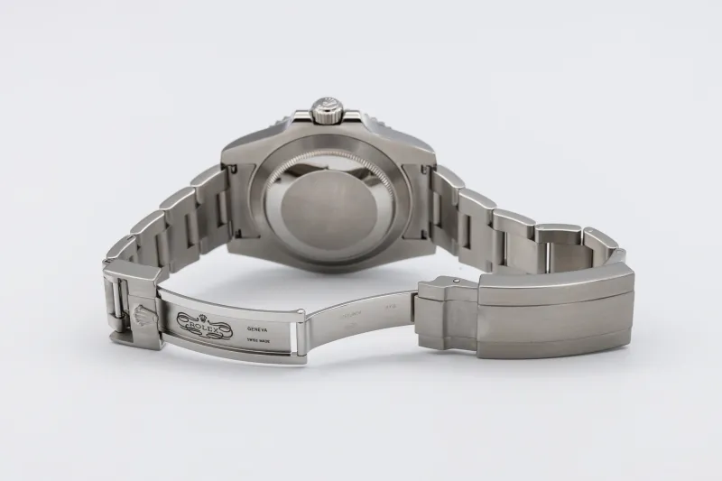 Rolex Submariner Date 40mm 'Hulk' Stainless Steel Oyster 116610LV 2014