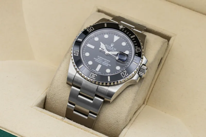 Rolex Submariner 40mm Stainless Steel Oyster 116610LN Circa 2015