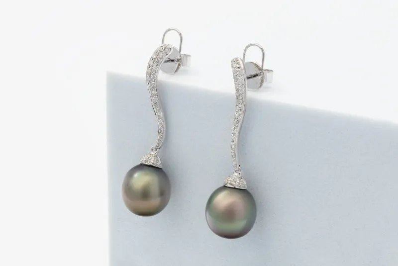 18ct White Gold Tahitian Pearl & Diamond Drop Earrings 0.68ct