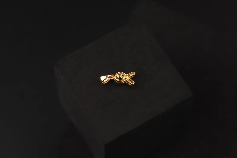 18ct Yellow Gold Diamond Ribbon Pendant 0.27ct