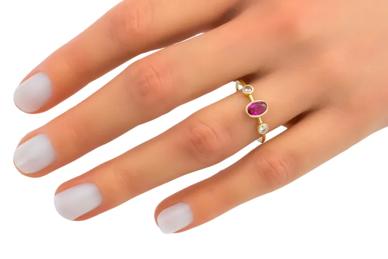 14ct Yellow Gold Pink Oval & White Cubic Zirconia Three Stone Ring Size P 1.5g
