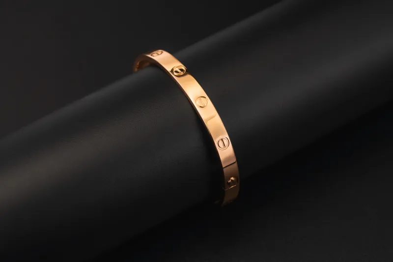 Cartier LOVE Classic 18ct Rose Gold Bracelet Size 18 Original Box