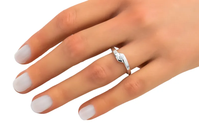 9ct White Gold Diamond Ring 0.07ct 2.4g