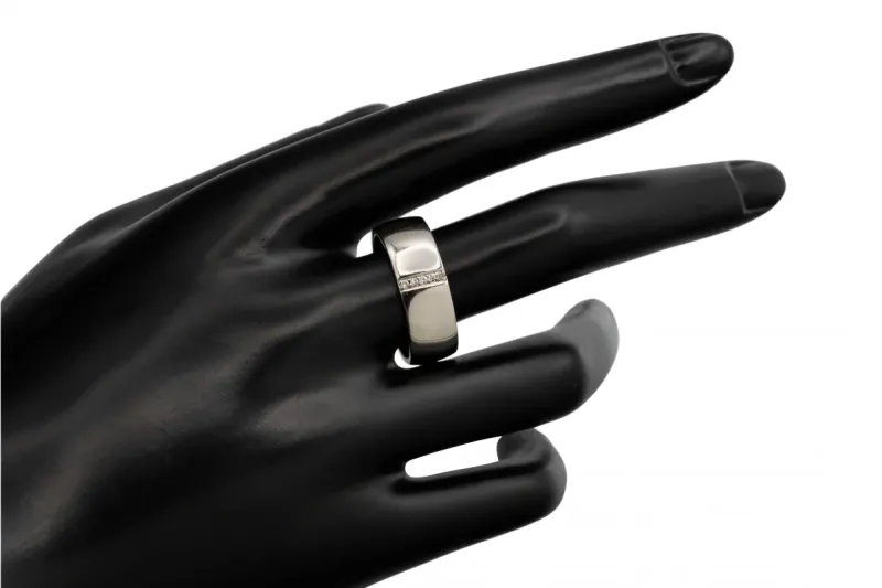 Platinum Diamond D-Shape Wedding Band