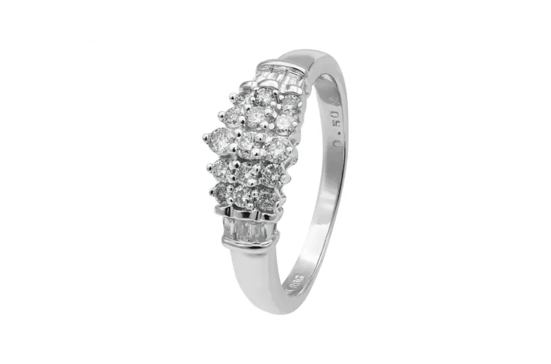 14ct White Gold Brilliant Round & Baguette Diamond Cluster Ring 0.50ct 3.6g