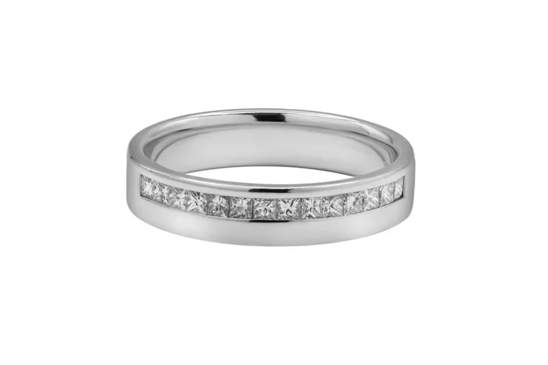 18ct White Gold Channel Set Princess Diamond Ring 0.75ct