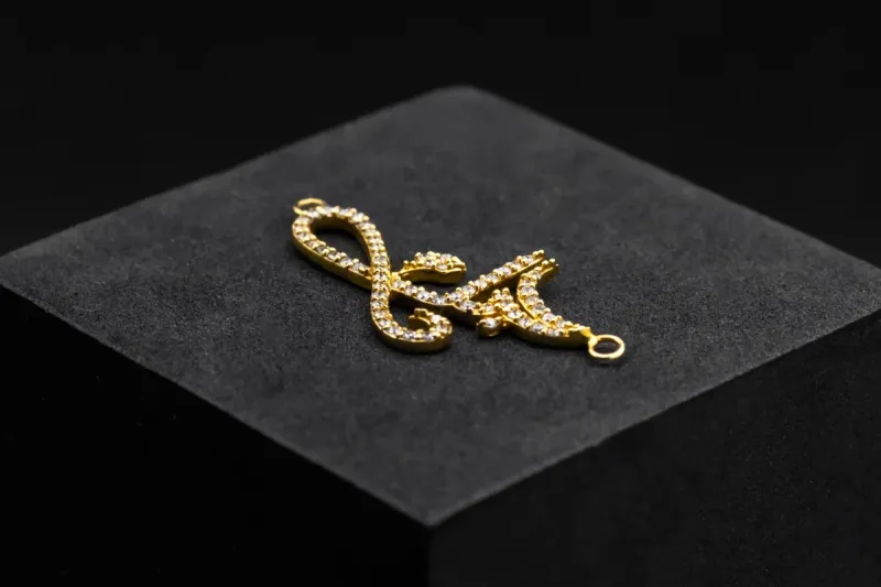 9ct Yellow Gold Arabic "I love you" Diamond Pendant 0.45cts