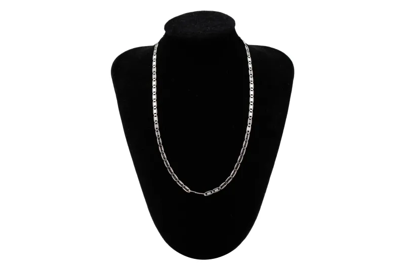 18ct White Gold Mariner Chain 16" 8.4g