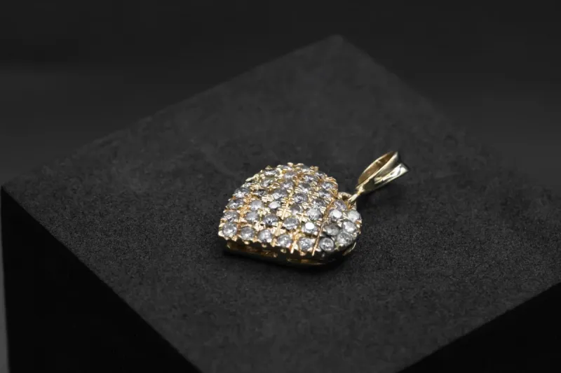 14ct Yellow Gold Round Brilliant Diamond Heart Pendant 0.80ct