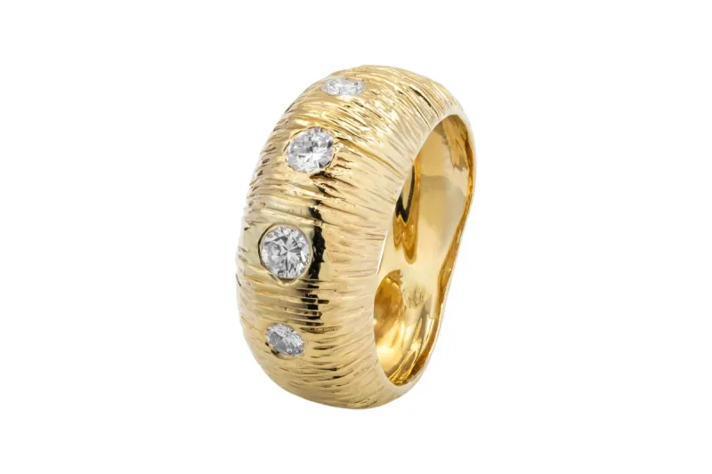 14ct Yellow Gold Four Diamond Ring 0.30ct 4.6g