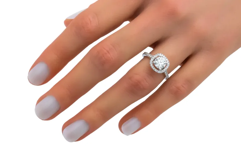 18ct White Gold Round Brilliant Halo Diamond Engagement Ring 1.35ct