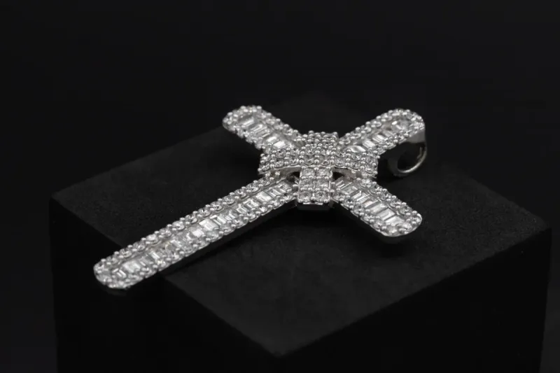 9ct White Gold Large Diamond Cross Pendant 4.74ct