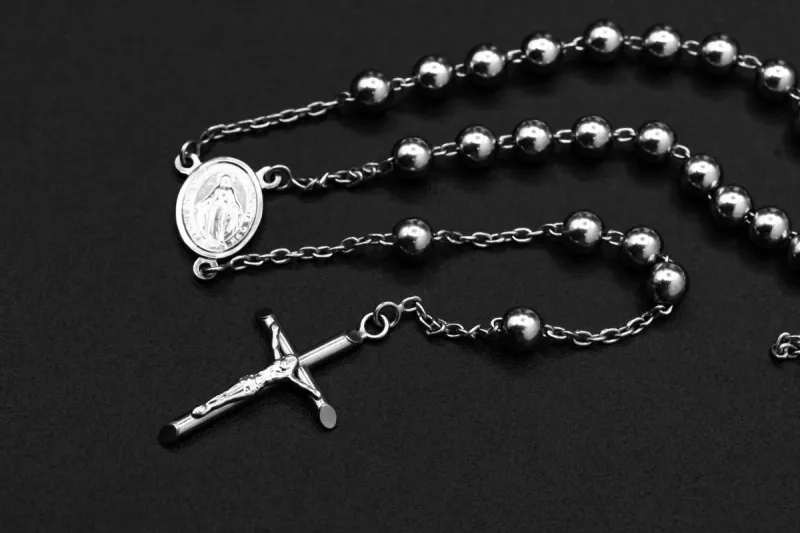 9ct White Gold Rosary Beads 21.2g