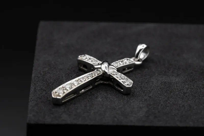 9ct White Gold Diamond Cross Pendant