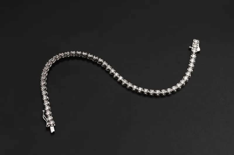 14ct White Gold Elegant Diamond Tennis Bracelet 2.95cts 8.6g