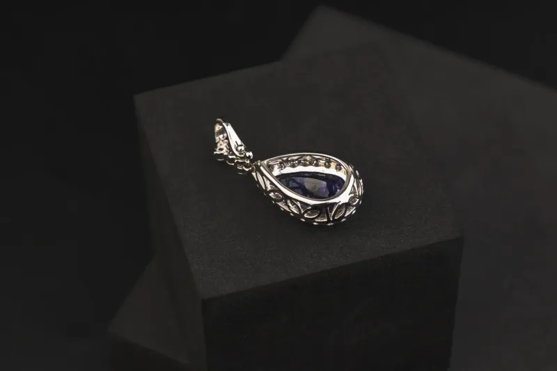18ct White Gold Diamond & Tanzanite Dyach Drop Pendant 8.37ct