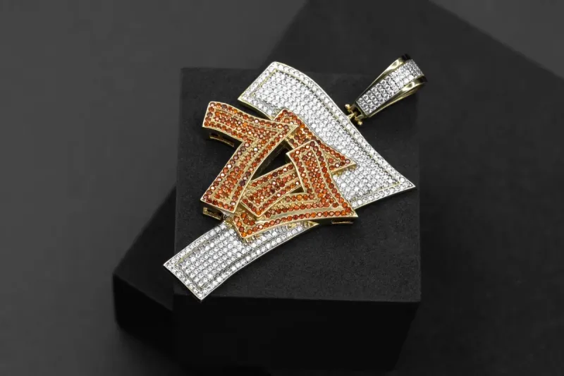 9ct Yellow Gold Cubic Zirconia Pendant