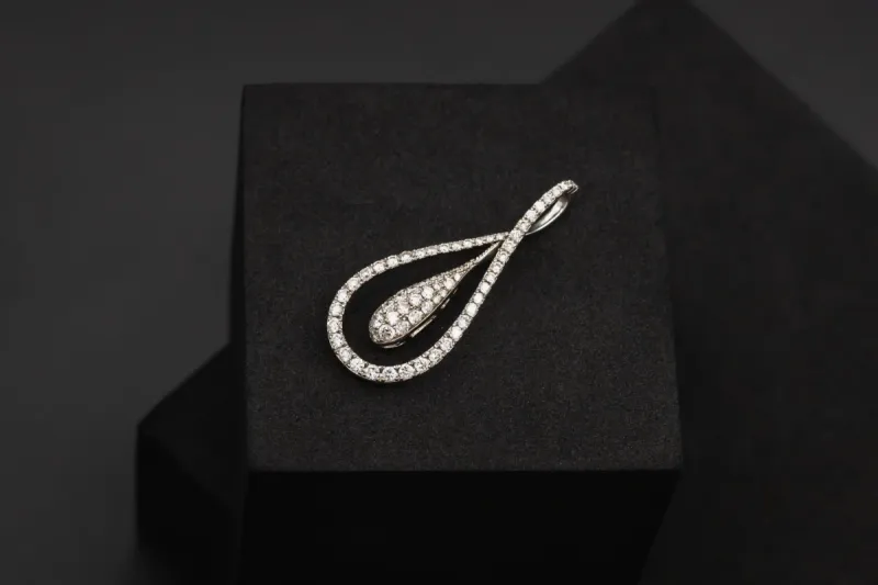 18ct White Gold Floating Diamond Pendant 0.75ct