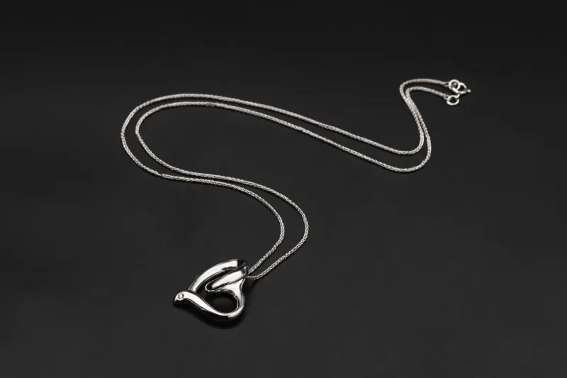 9ct White Gold Single Diamond Heart Pendant Necklace 0.15ct