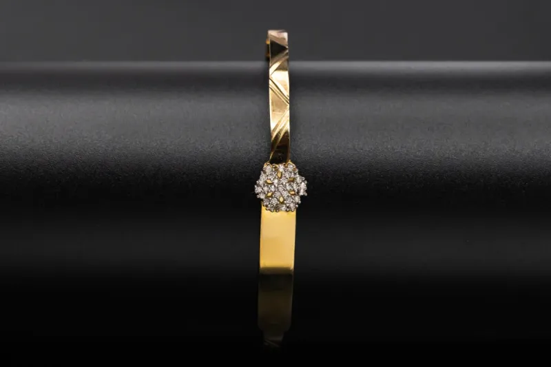 9ct Yellow Gold CZ Snowflake Baby Bangle 3.3g