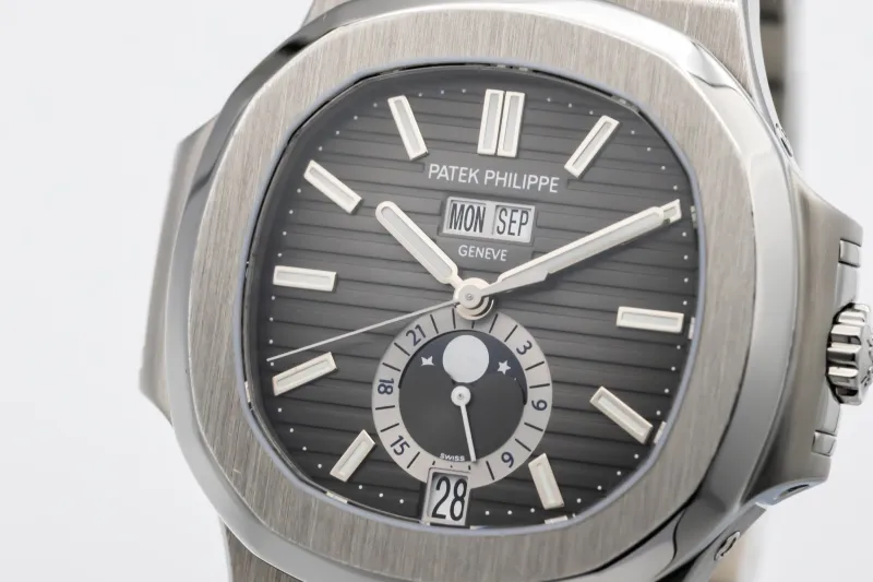 Patek Philippe Nautilus 40.5mm Stainless Steel 5726/1A-001 2016
